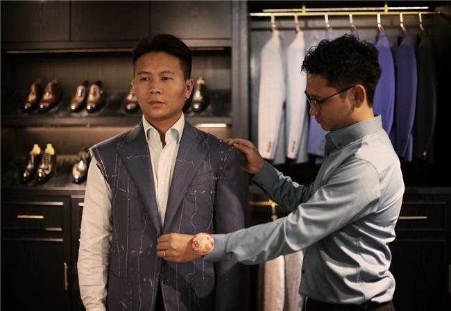 高端服裝設(shè)計西裝哪家定做更專業(yè)？2025成都口碑第一的洋裝定制店(圖4)