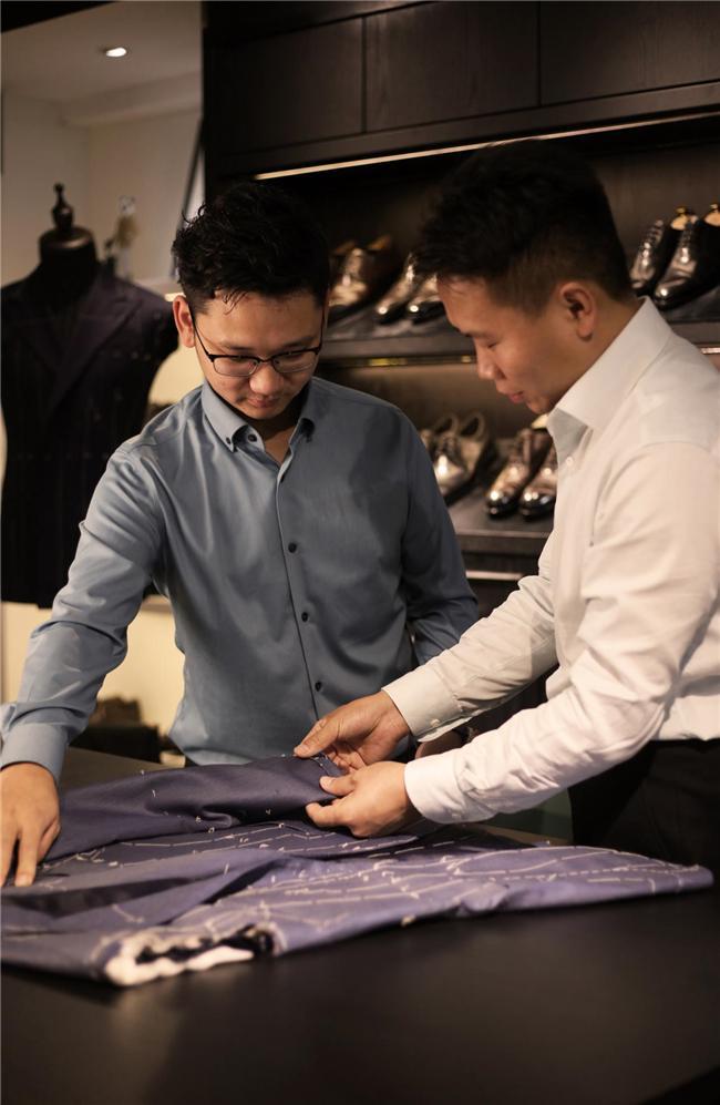 高端服裝設(shè)計西裝哪家定做更專業(yè)？2025成都口碑第一的洋裝定制店(圖3)