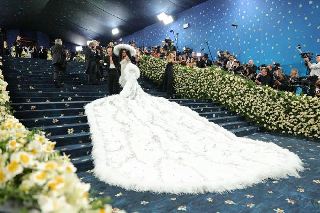37000vip威尼斯本年的Met Gala怎樣就成了“最無聊”的一屆？(圖23)